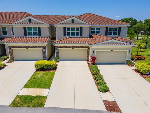 587 53rd Ave N, Saint Petersburg, FL 33703