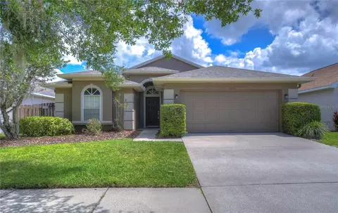 19218 Garden Quilt Cir, Lutz, FL 33558