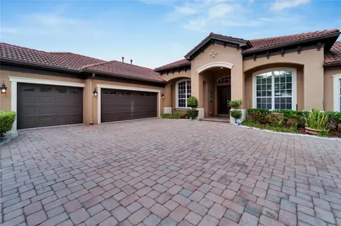 8456 Dunham Station Dr, Tampa, FL 33647