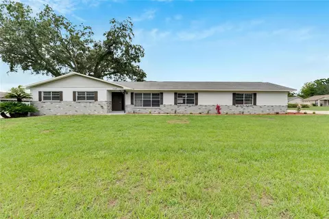 7349 16th St, Zephyrhills, FL 33540