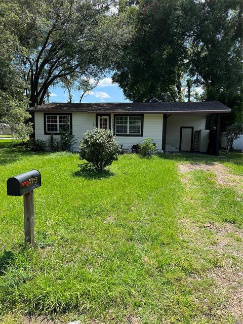 5943 10th St, Zephyrhills, FL 33542