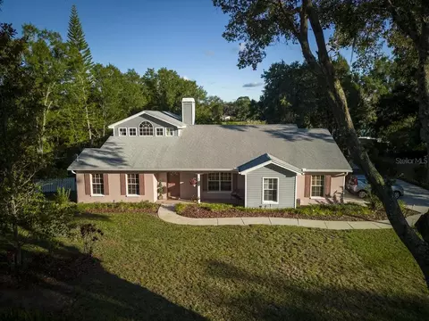 1601 Newberger Rd, Lutz, FL 33549
