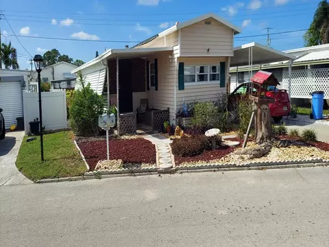 110 51st Ave W, Bradenton, FL 34207