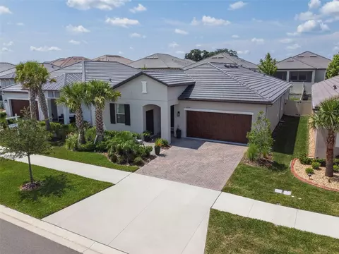 31519 Cannon Rush Dr, San Antonio, FL 33576