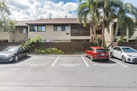 890 N Village Dr N #102, Saint Petersburg, FL 33716