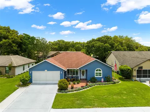 6416 Silver Oaks Dr, Zephyrhills, FL 33542