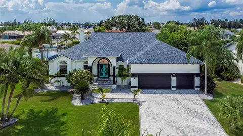 827 Golf Island Dr, Apollo Beach, FL 33572
