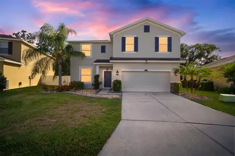 2623 Holly Bluff Ct, Plant City, FL 33566