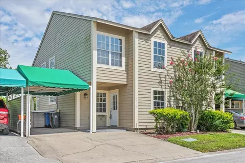 8715 Lake Place Ln #6A, Tampa, FL 33634