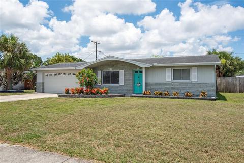 302 Flamingo Dr, Apollo Beach, FL 33572