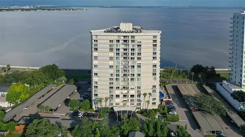 2611 Bayshore Blvd #705, Tampa, FL 33629
