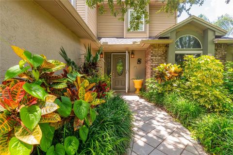 2004 S Golfview Dr, Plant City, FL 33566