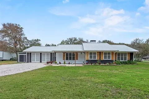 7512 Chenkin Rd, Zephyrhills, FL 33540