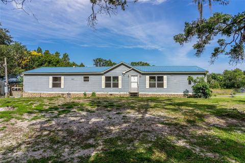3401 Stanley Rd, Plant City, FL 33565