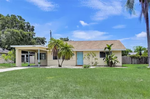2716 Sydelle St, Sarasota, FL 34237