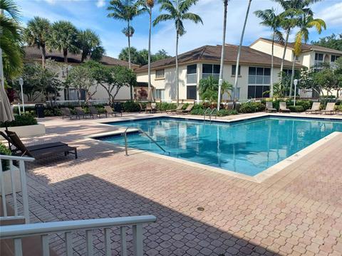 15104 Glenmoor Dr #104, West Palm Beach, FL 33409