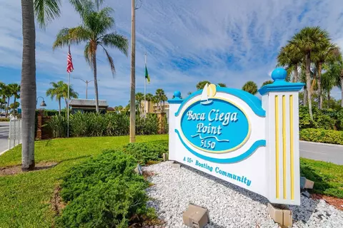 97 Boca Ciega Point Blvd N #97, Saint Petersburg, FL 33708