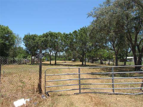 34 Mary Ann Dr, Wimauma, FL 33598