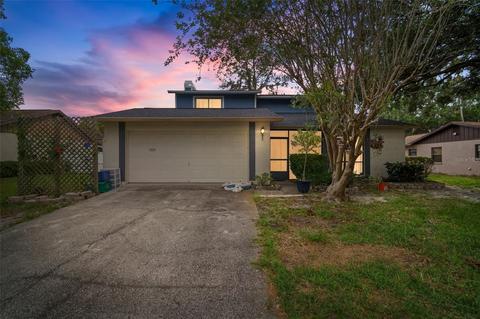 3924 Dunaire Dr, Valrico, FL 33596
