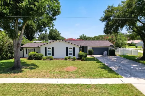 812 Bama Rd, Brandon, FL 33511