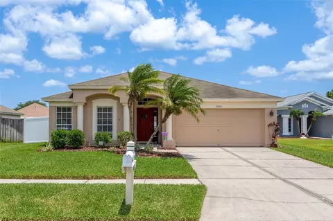 2010 Shelbourne Ct, Wesley Chapel, FL 33543
