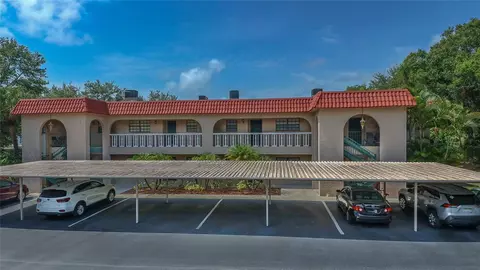 1753 Belleair Forest Dr #E7, Belleair, FL 33756