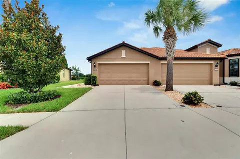 5469 Sunset Falls Dr, Apollo Beach, FL 33572