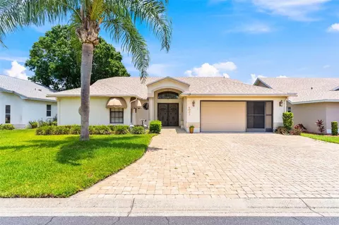 6047 Condor Dr, Lakeland, FL 33809