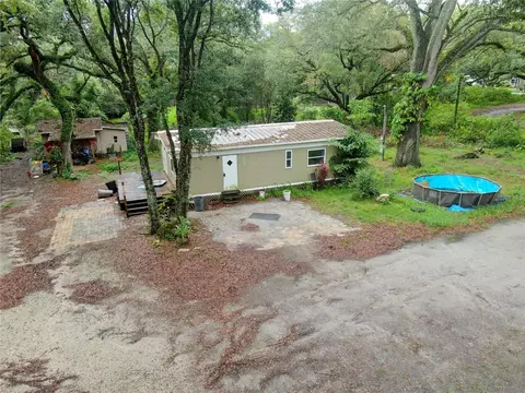 38923 Daughtery Rd, Zephyrhills, FL 33540