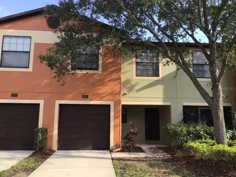 2522 Edgewater Falls Dr, Brandon, FL 33511