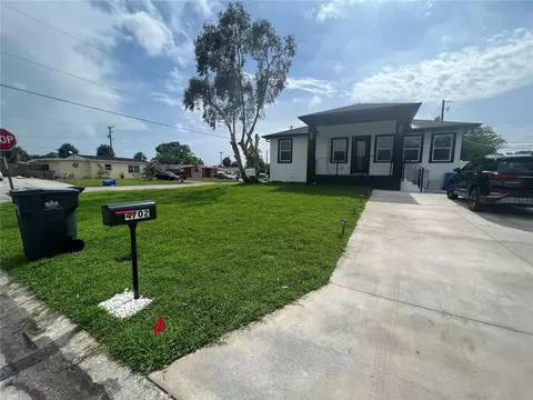 4702 Murray Hill Dr, Tampa, FL 33615