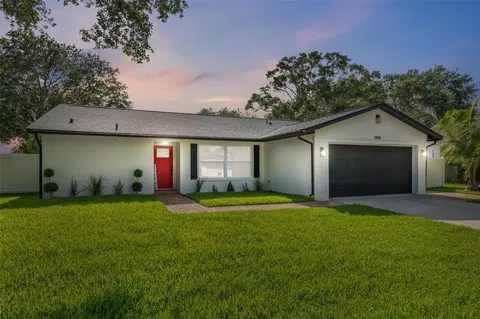 1900 Beckett Lake Dr, Clearwater, FL 33763