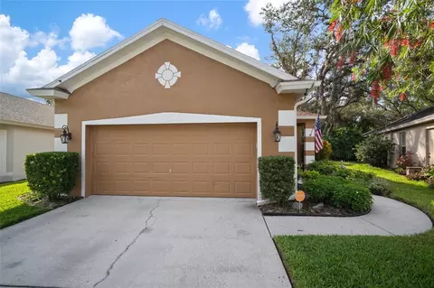 5821 Meadowpark Pl, Lithia, FL 33547