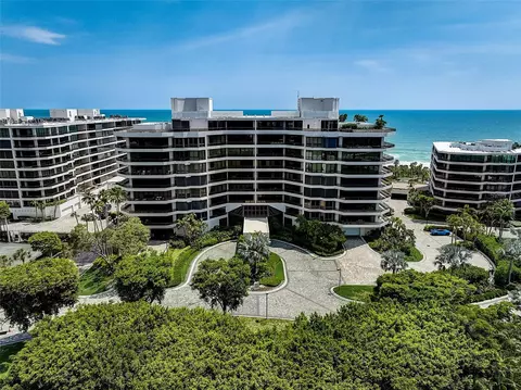 545 Sanctuary Dr #B206, Longboat Key, FL 34228