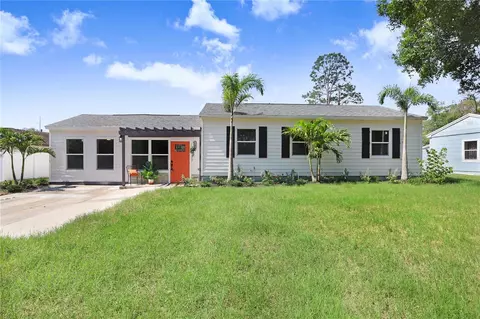 2106 W Farwell Dr, Tampa, FL 33603