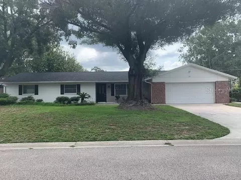 121 Brentshire Dr, Brandon, FL 33511