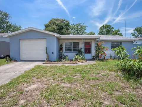 1127 Yale Dr, Holiday, FL 34691