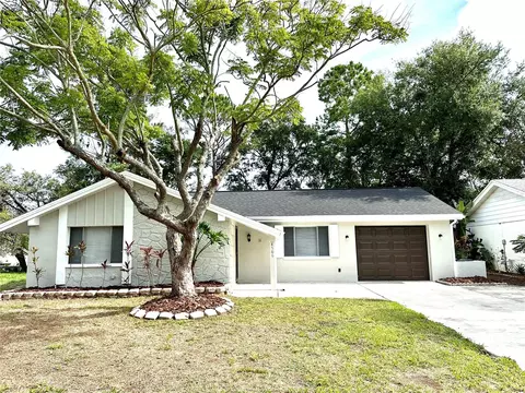 8509 Mill Creek Ln, Hudson, FL 34667