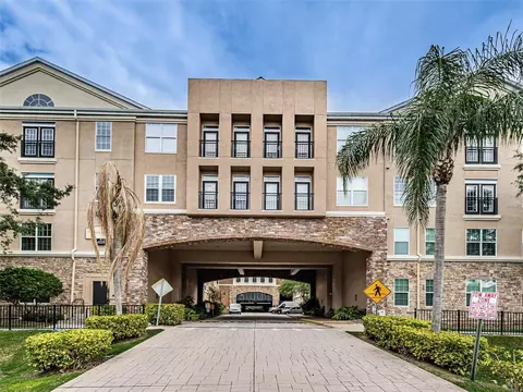 4221 W Spruce St #2318, Tampa, FL 33607