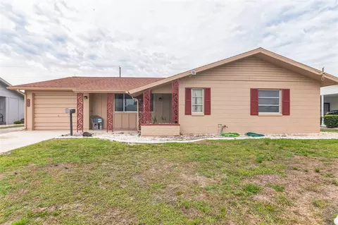 709 Thunderbird Ave, Sun City Center, FL 33573