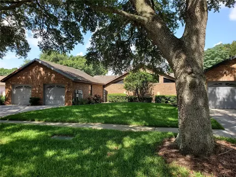 6419 Laurelwood Dr, Zephyrhills, FL 33542