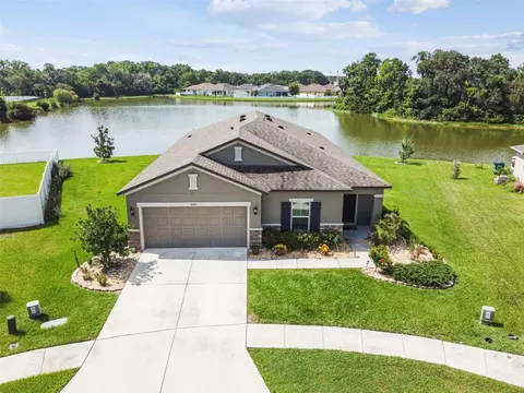 6742 Castle Green Pl, Zephyrhills, FL 33541