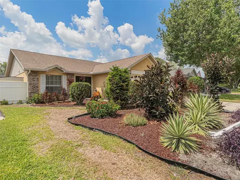 4935 Cypress Trace Dr, Tampa, FL 33624