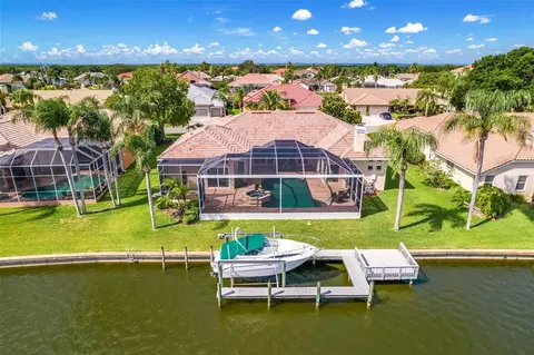 9813 Compass Point Way, Tampa, FL 33615