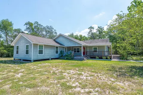 9312 Old Gibsonton Dr, Gibsonton, FL 33534