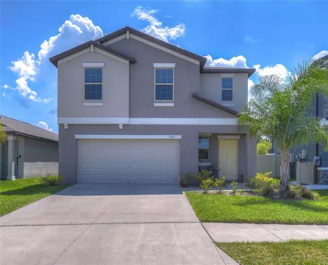 5129 White Chicory Dr, Apollo Beach, FL 33572