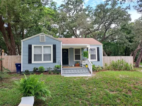 9320 N Elmer St, Tampa, FL 33612