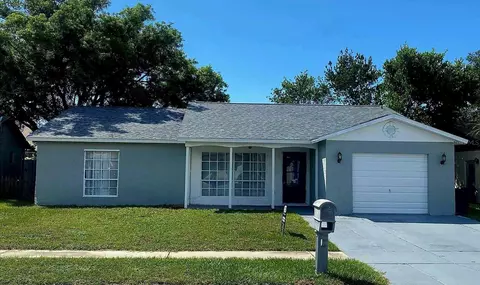 11525 Bear Paw Ln, Port Richey, FL 34668