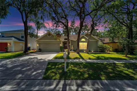 4028 Quail Briar Dr, Valrico, FL 33596