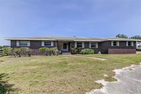 4103 Old Mulberry Rd, Plant City, FL 33567
